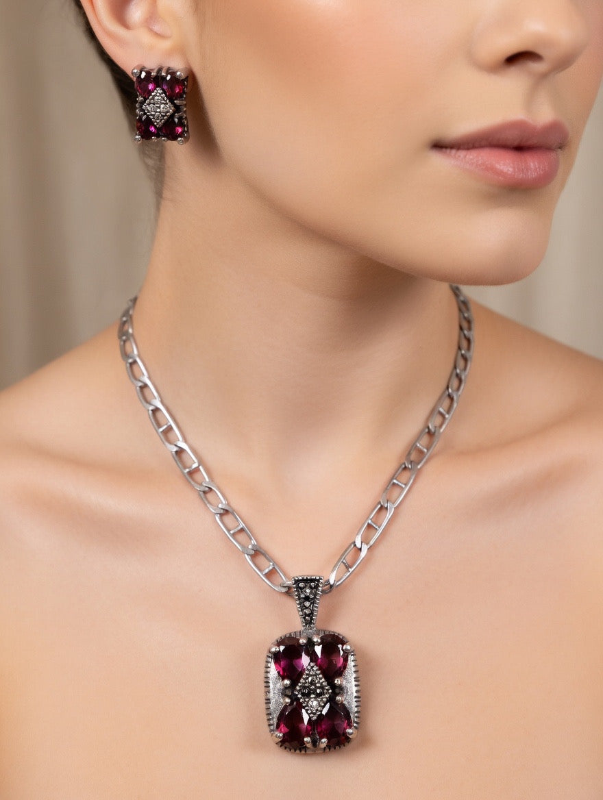 Antique Silver jewelry set garnet