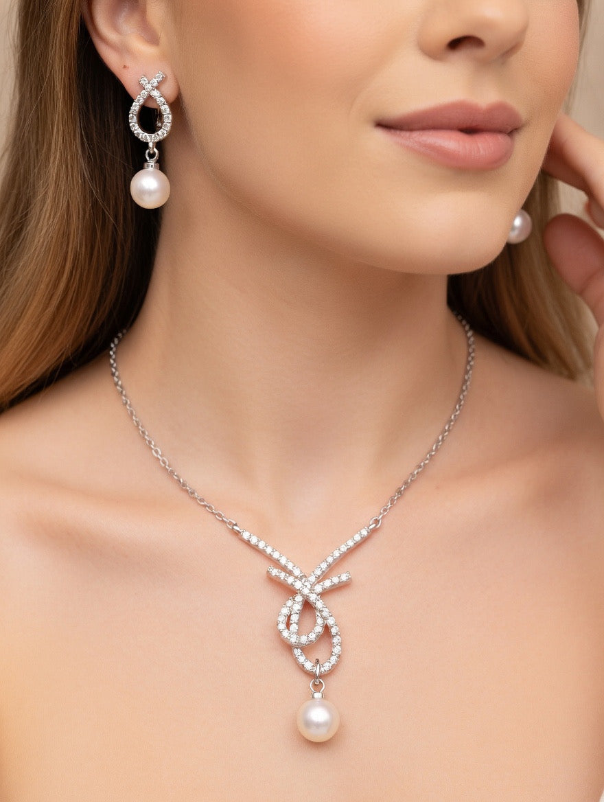 Silver jewelry set pearls