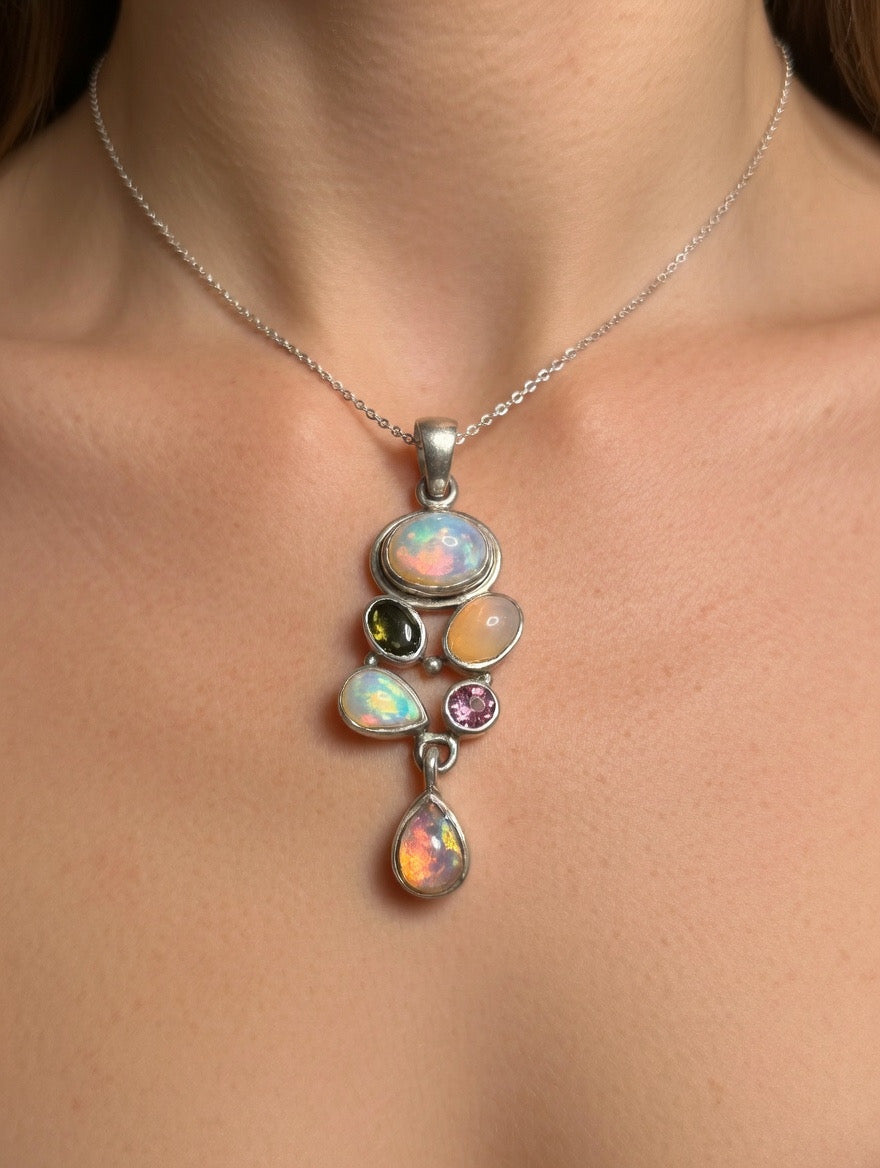 Silver pendant opals gemstones