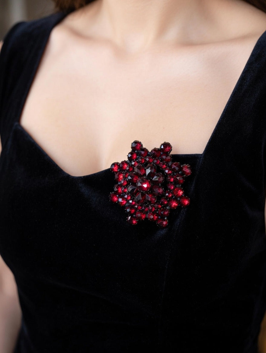 Antique Victorian three tiers Bohemian garnet brooch